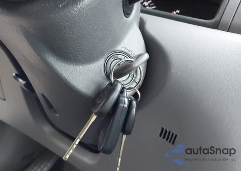 2008 Toyota Corolla Le из США, поврежденный, VIN 1NXBR32E28Z939532